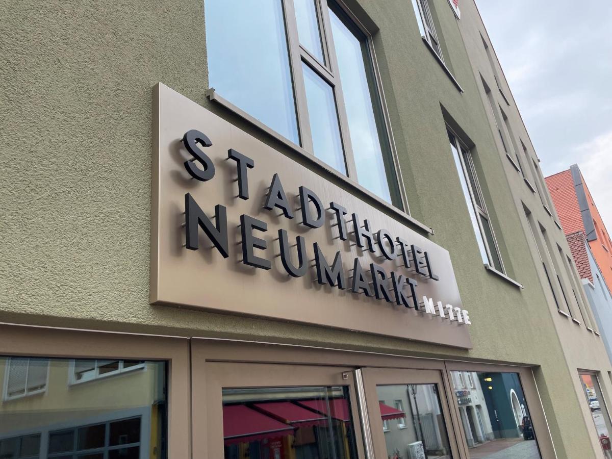 Stadthotel Neumarkt Mitte Ноймаркт  Экстерьер фото